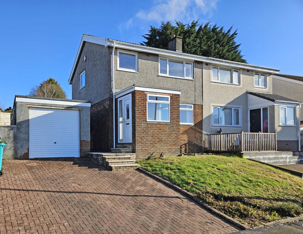 73 Glenview Crescent, Moodiesburn, G69 ONJ 3 bed semidetached house for sale £178,000