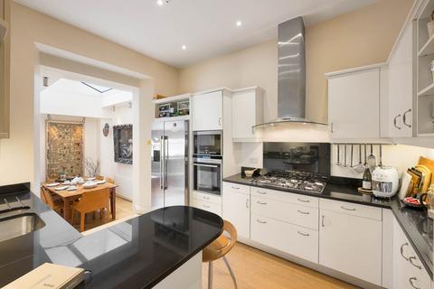 4 bedroom end of terrace house for sale, South Eaton Place, London