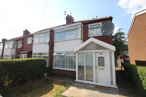 3 bedroom semi-detached house to rent, Hacking Street, Salford