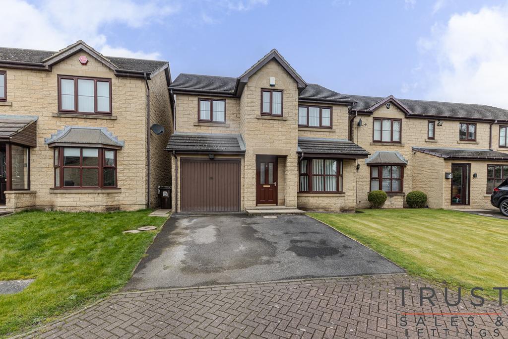 Liversedge WF15 4 bed detached house for sale £352,500