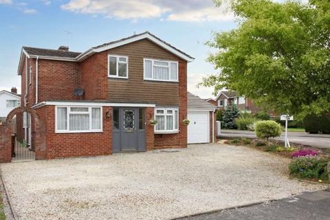 4 bedroom detached house for sale, Shelley Close, Banbury