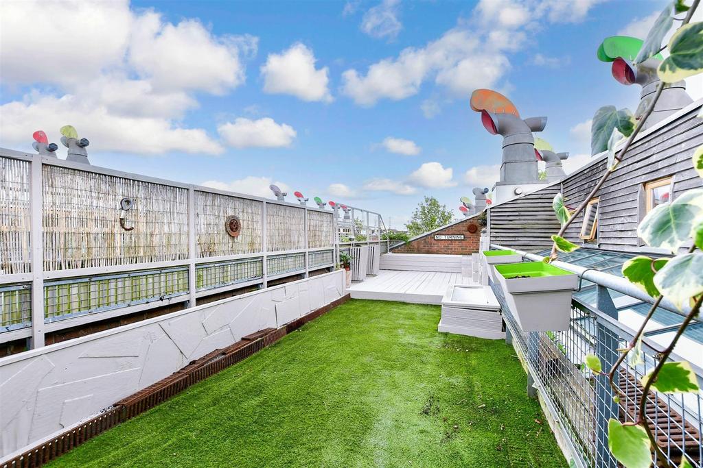Patio / Decking