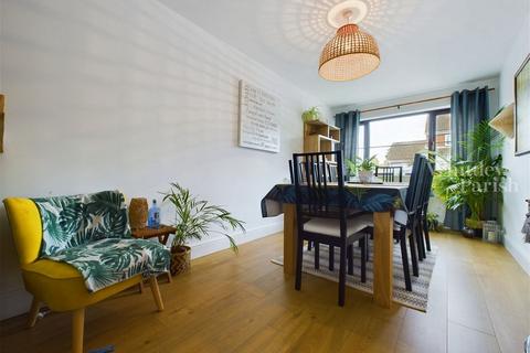 2 Heather Close, Attleborough, NR17 2PX