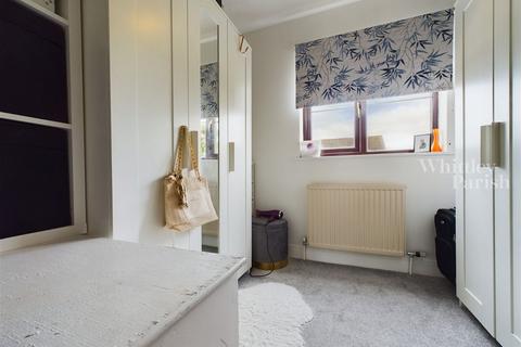 2 Heather Close, Attleborough, NR17 2PX
