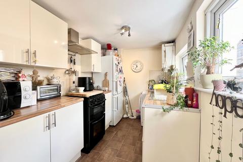 2 bedroom terraced house for sale, Orchard Street, Gillingham, ME8