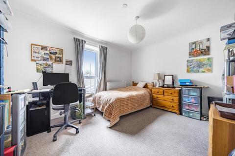 2 bedroom retirement property for sale, Banbury,  Oxfordshire,  OX16