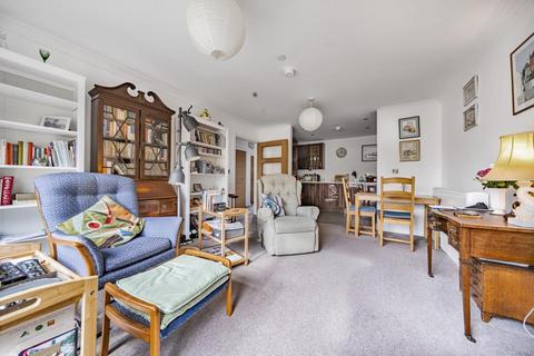 2 bedroom retirement property for sale, Banbury,  Oxfordshire,  OX16