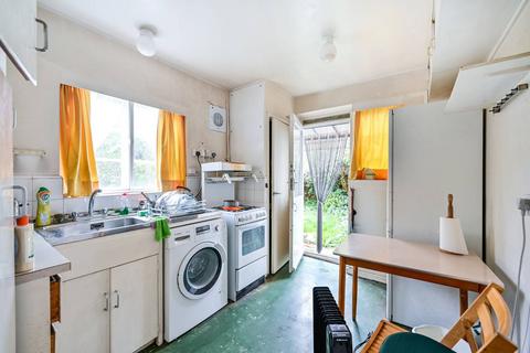 2 bedroom detached house for sale, Sutton Road, Hounslow, TW5