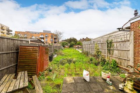 116 Pears Road, Hounslow, TW3 1SJ