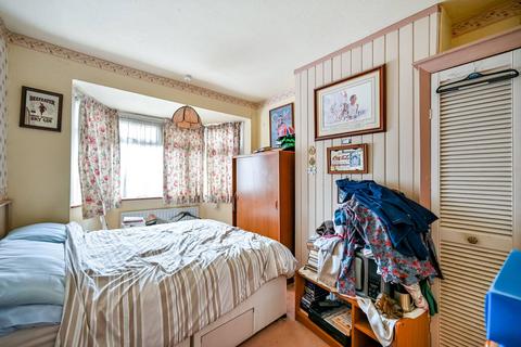 116 Pears Road, Hounslow, TW3 1SJ