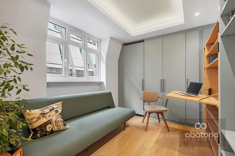 Studio for sale, 4 Crane Court, London, EC4A