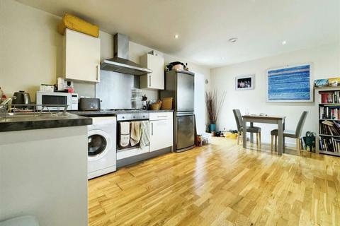 2 bedroom flat for sale, Leeds Street, Liverpool, Merseyside, L3 2DE