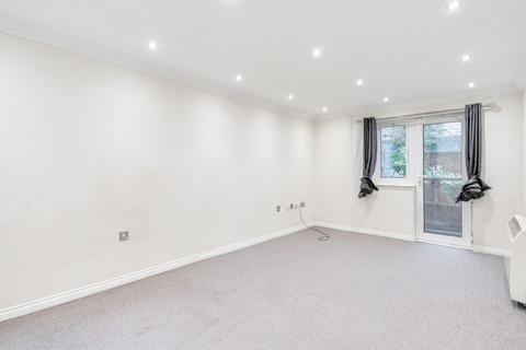 Flat 4, Jubilee Court, 51 Eaton Road, Sutton, SM2 5AQ