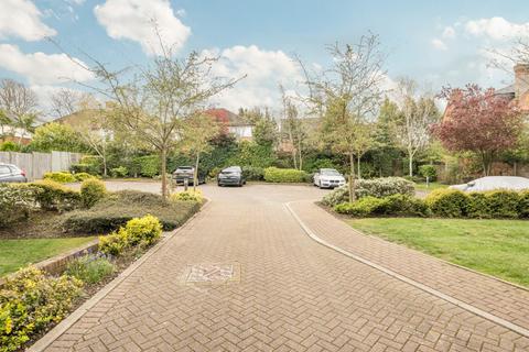 Flat 4, Jubilee Court, 51 Eaton Road, Sutton, SM2 5AQ