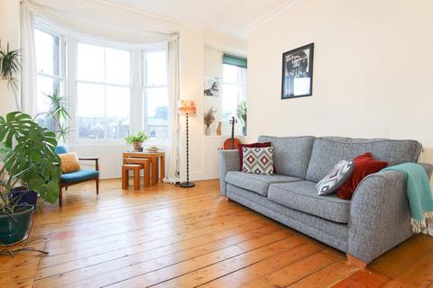 1 bedroom flat for sale, 26 (3F2), Springvalley Terrace, Edinburgh, EH10 4PY