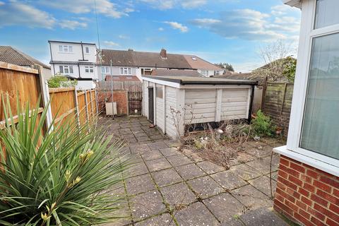 11 Alfred Road, Aveley, South Ockendon, RM15 4SU