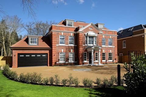 6 bedroom detached house to rent, Gregories Road, Beaconsfield, HP9