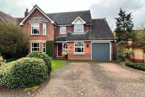 4 bedroom detached house for sale, Hawthorn Drive, Uppingham