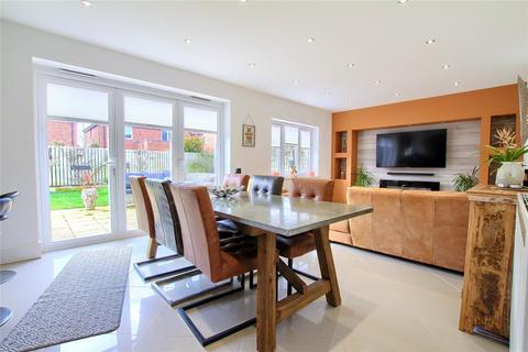 5 bedroom detached house for sale, Silvermede Road, Wynyard