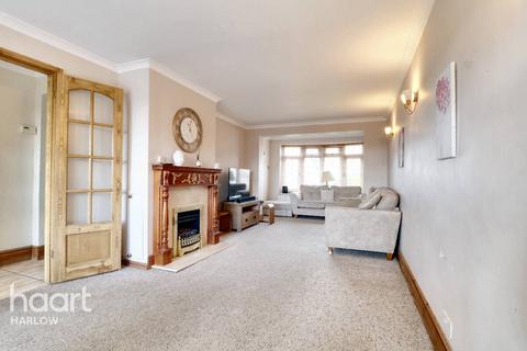 3 bedroom terraced house for sale, Woodland Way,, Essex