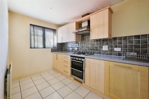2 bedroom end of terrace house for sale, Little Stanford Close, Lingfield RH7