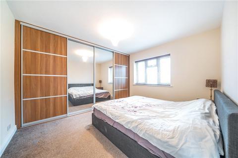 102 Ickenham Road, Ruislip, HA4 7DX