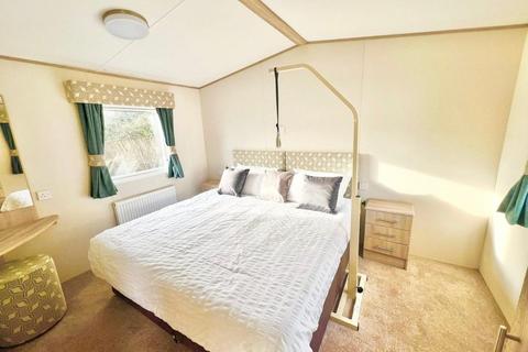 2 bedroom static caravan for sale, Oaklands Holiday Park