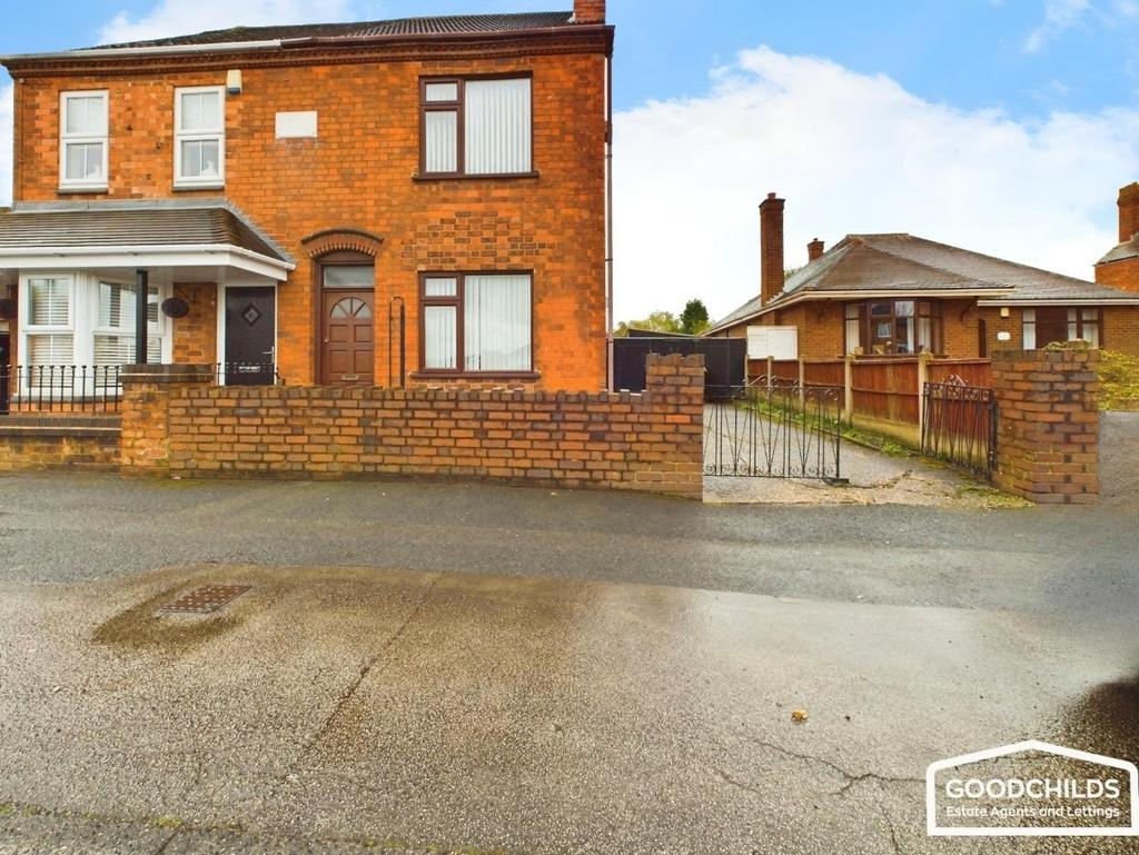 Lichfield Road, Brownhills, WS8 2 bed semidetached house for sale £