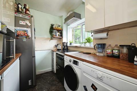 1 bedroom flat for sale, Mount Lane, Bracknell RG12