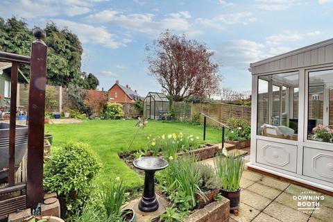 38 High Grange, Lichfield, WS13 7DZ