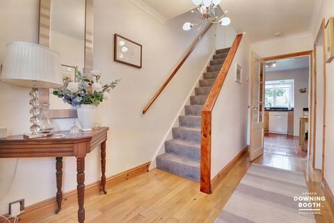 38 High Grange, Lichfield, WS13 7DZ