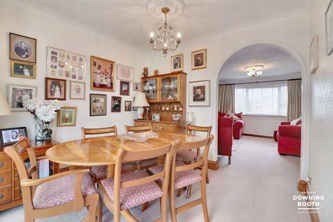 38 High Grange, Lichfield, WS13 7DZ