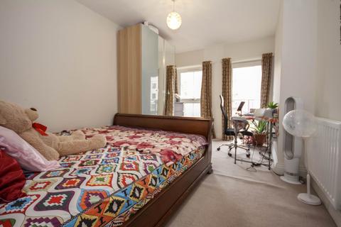 2 bedroom apartment for sale, London Road, Bracknell RG42