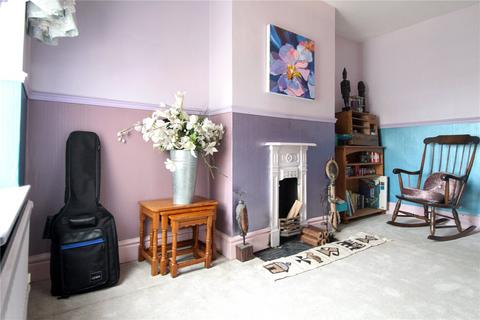 3 bedroom terraced house for sale, Dores Road, Swindon SN2