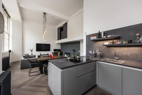 Flat 37, 26 Viewforth, Edinburgh, EH10 4FF