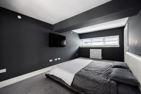 Flat 37, 26 Viewforth, Edinburgh, EH10 4FF