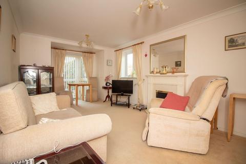 1 bedroom flat for sale, Green Haven Court,  London Road, Cowplain, PO8 8EW