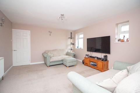 2 bedroom bungalow for sale, Sunnymead Drive Waterlooville PO7 6BU