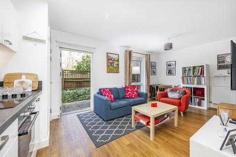 1 bedroom apartment for sale, at Harlie Court, Adenmore Road, London SE6
