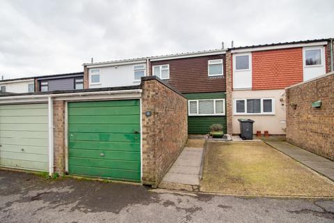 3 bedroom terraced house for sale, Chaffinch Green, Cowplain, PO8 9UG