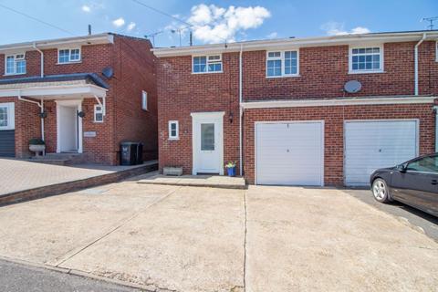 3 bedroom semi-detached house for sale, Brightside, Waterlooville, PO7 7BA