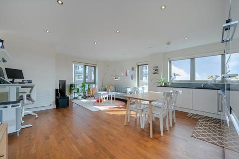 2 bedroom flat for sale, Lawn Road, London, NW3