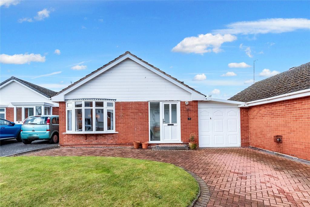 Fernhill Heath, Worcester WR3 2 bed bungalow for sale £325,000
