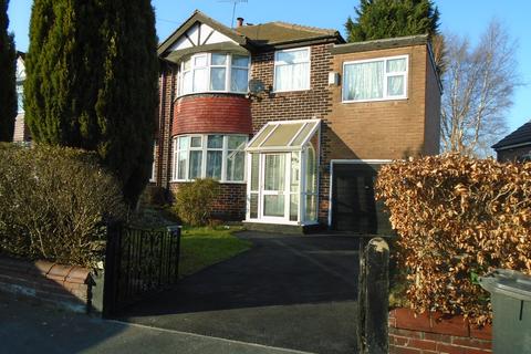 4 bedroom semi-detached house for sale, Meade Hill Road, Prestwich M25