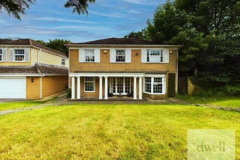 4 bedroom detached house for sale, Shadwell Park Drive, Leeds, LS17