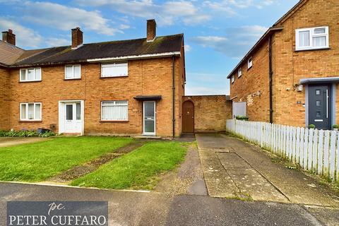 162 Whitefields Road, Cheshunt, Waltham Cross, EN8 0ET