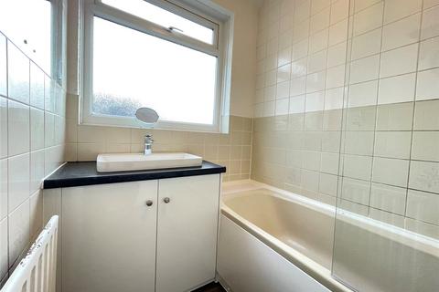 2 bedroom maisonette to rent, Station Road, West Wickham, Kent, BR4