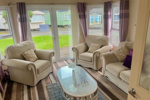 2 bedroom lodge for sale, Turnberry Holiday Park