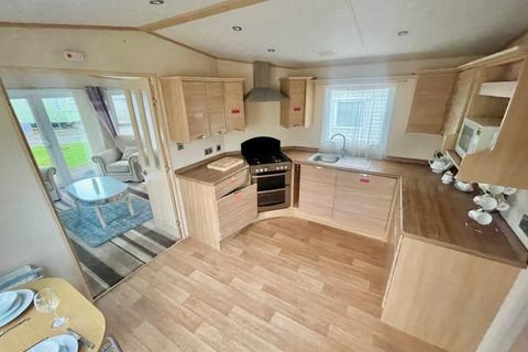 2 bedroom lodge for sale, Turnberry Holiday Park