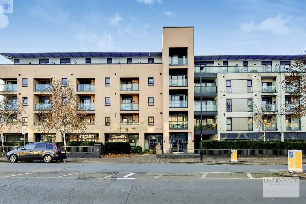 Terrace apartments, Drayton Park 2 bed flat £2,750 pcm (£635 pw)